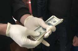 У Черкасах на хабарі затримали поліцейського 