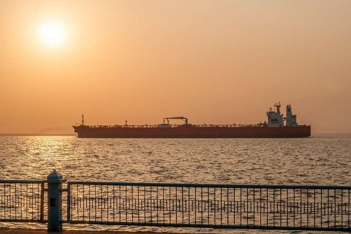 Іран у Перській затоці захопив нафтовий танкер 