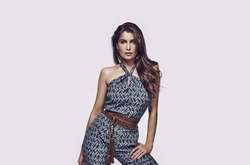  Летиция Каста 
 instagram.com/laetitiacasta/ 