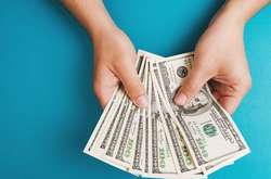 В США мінімальну зарплату пропонують підвищити до $15 за годину