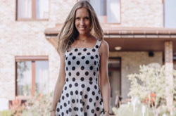 Екатерина Осадчая засветила невероятную фигуру в купальнике