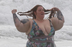 Тесс Холлидей