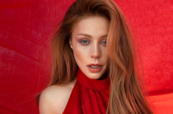 «Тушите огонь»: Тина Кароль волнует сеть откровенными фото