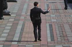 Зеленский уволил посла в США и еще 10 дипломатов