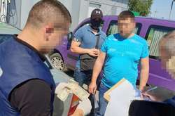 Волинських митників викрили на вимаганні грошей у громадян