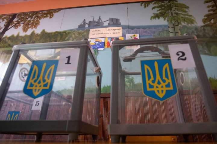 Вибори до парламенту: в Україні вранці не відкрилися вісім дільниць