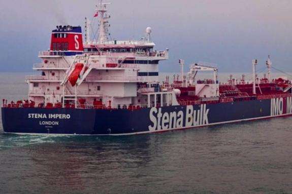 НАТО закликає Іран повернути захоплені кораблі