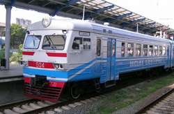 «Укрзалізниця» взялася реанімувати міську столичну електричку