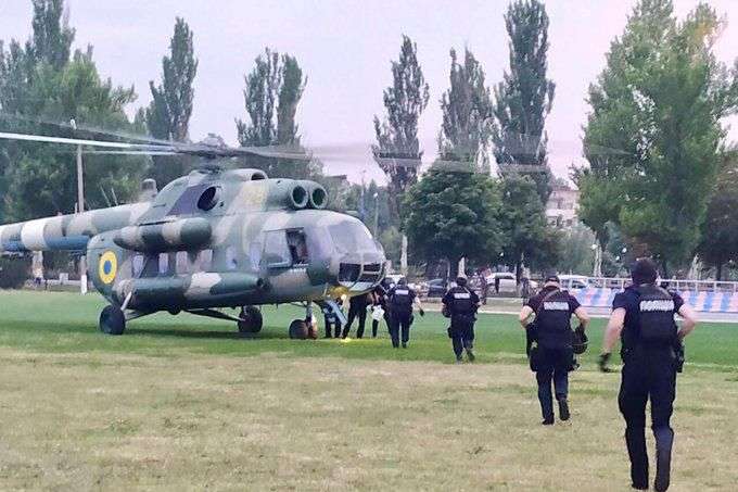МВС направило до Покровська спецназ на гелікоптері через сутички біля окружкому