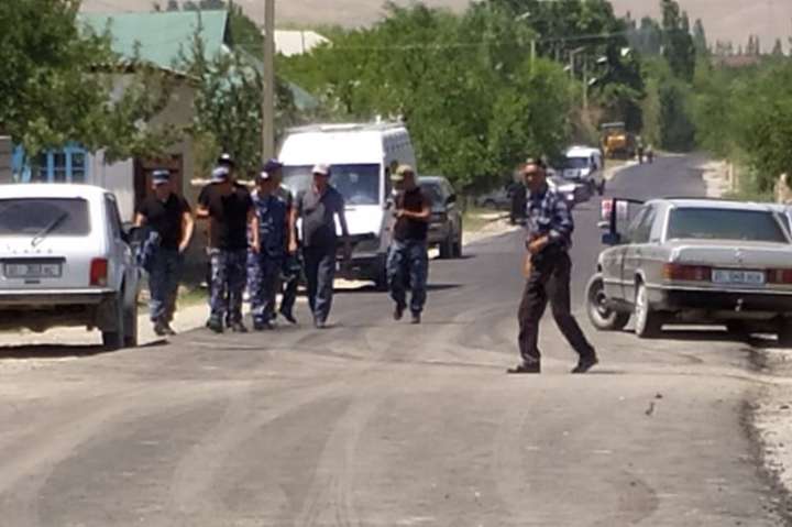 На кордоні між Киргизстаном та Таджикистаном спалахнули сутички, є постраждалі