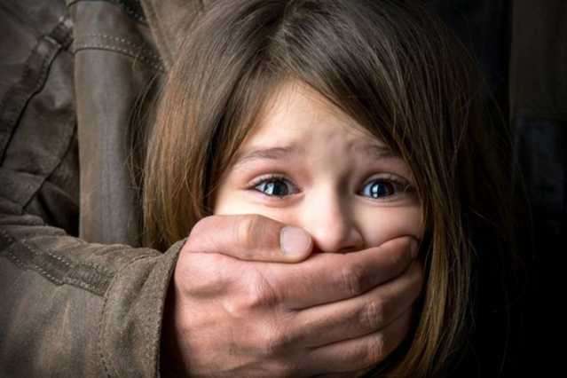 За півроку в Україні жертвами педофілів стали 32 дитини
