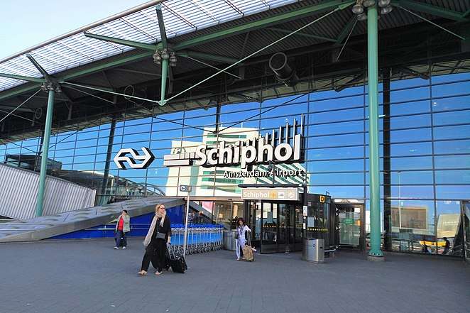 Аеропорт «Схіпгол» скасував 180 рейсів через нестачу авіапального