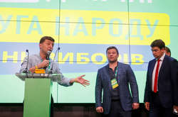  Наразі «Слуга народу» набирає 43,16% голосів 