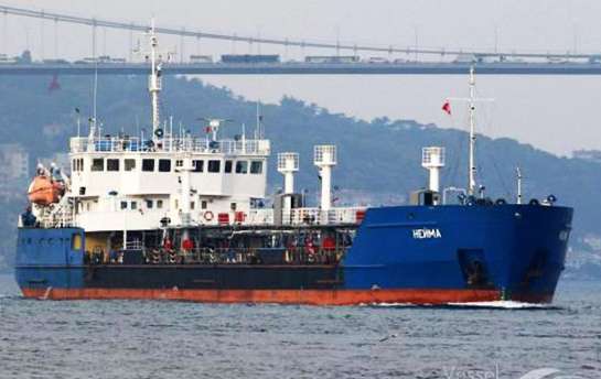 СБУ відпустила екіпаж російського танкера, що блокував українські кораблі 