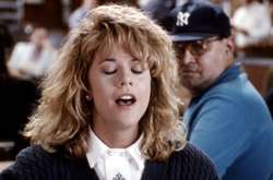 61-летняя женщина страдает от неконтролируемых оргазмов