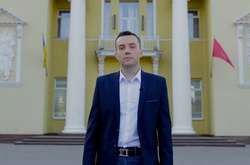 Я – водій, працюватиму у транспортному комітеті? Весільний фотограф розказав, чим займеться у Раді