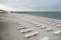 В Одессе для первой леди дно пляжа проверяли водолазы