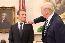 Еммануель Макрон і Дональд Трамп