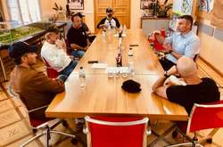  Майкл Бей зустрівся у Києві з Віталієм Кличком 