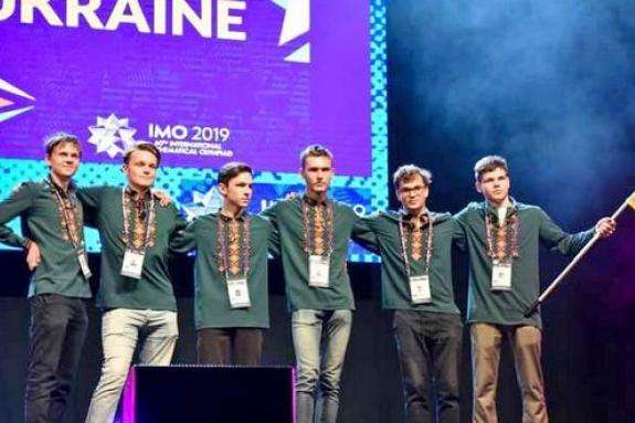 Київські школярі стали переможцями математичної олімпіади у Британії
