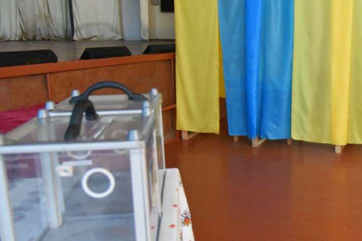 На Львівщині у 119 окрузі вирішили перерахувати голоси. Програв кандидат від «Слуги народу» 
