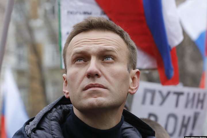Медики: Навального могли отруїти хімічною речовиною