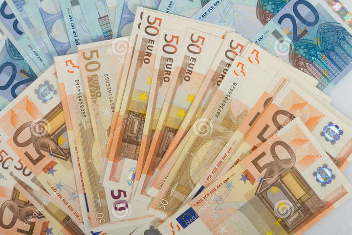Понад 250 тисяч фальшивих банкнот євро вилучили цьогоріч з обігу