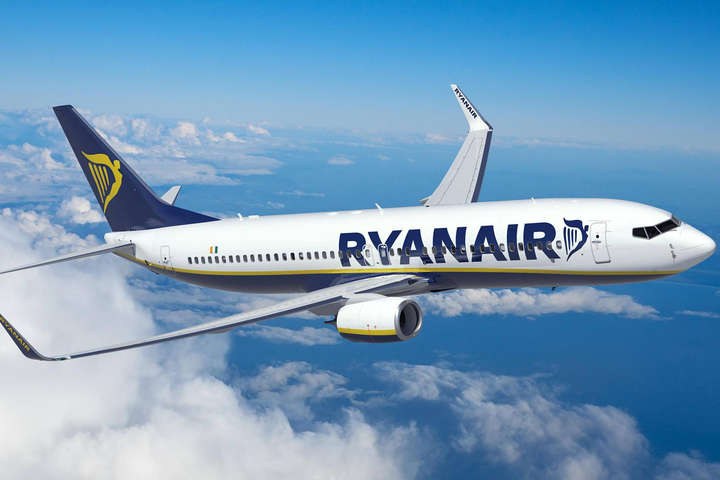    Ryanair объявил распродажу 120 тысяч авиабилетов на октябрь и ноябрь