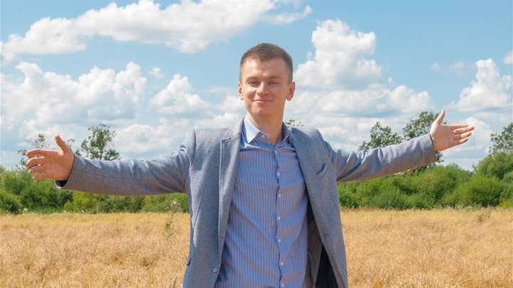 Він переміг Володимира Литвина. Інтерв’ю з 26-річним «слугою народу» 