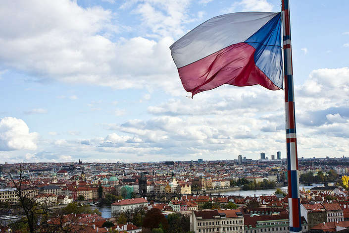 Російський дипломат покидає Чехію через скандал з квартирами у Празі