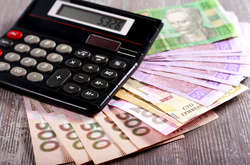 Держстат: середня зарплата в Україні перевищила $400