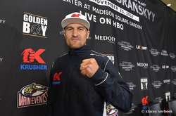 Российского боксера Ковалева сняли с самолета из-за приставаний к женщине