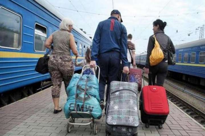 Не все переселенцы хотят возвращаться на Донбасс - опрос