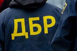 ДБР проводить обшуки через неналежний митний контроль літака, який вилетів із Києва до Запоріжжя
