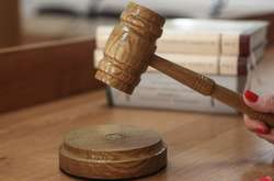 Чоловіка визнали винним у вбивстві двох жінок похилого віку