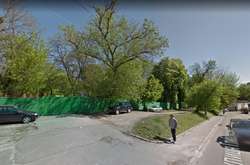 Земельный  участок площадью 0,93 га на улице Глыбочицкой, 5, где должен быть сквер