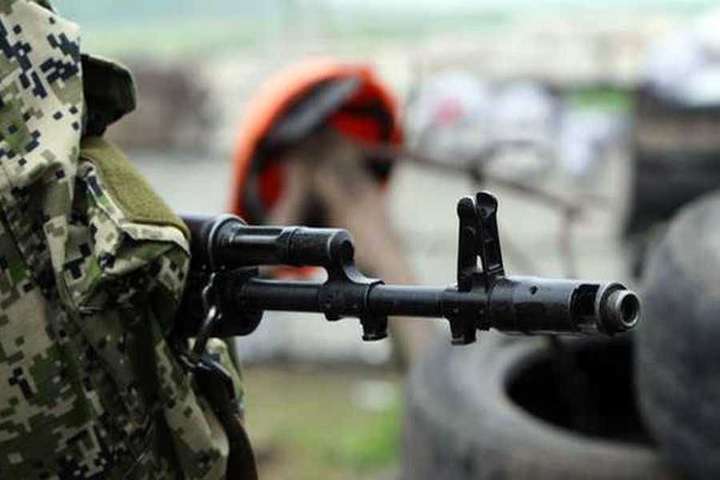 Окупанти в ОРДЛО обіцяють місцевим за «військову службу» сприяти в оформленні громадянства РФ