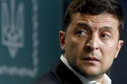 «Боже, где вы взяли такой кошмар?»: Зеленскому не понравился подарок фанатки