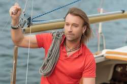 Олег Винник показал, как выглядел в юности