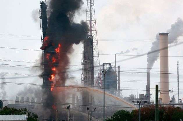На заводі Exxon Mobil у Техасі сталася пожежа: 37 постраждалих