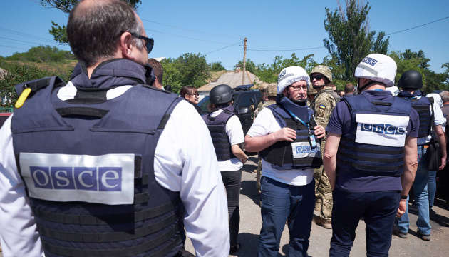 Місія ОБСЄ за добу зафіксувала на Донбасі 34 вибухи