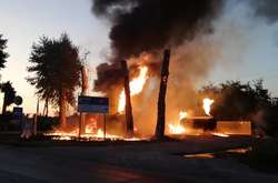 Масштабна пожежа на АЗС: працівник заправки отримав 90% опіків тіла