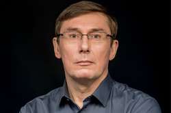 «Горы, виноград, лаванда, море»: Луценко похвастался фото с Прованса