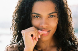  Тина Кунаки 
 instagram.com/tinakunakey/ 