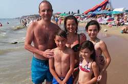 Украинские политики и телеведущие облюбовали одесские пляжи