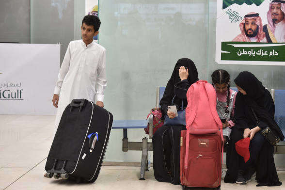 Саудівська Аравія дозволила жінкам самостійно подорожувати
