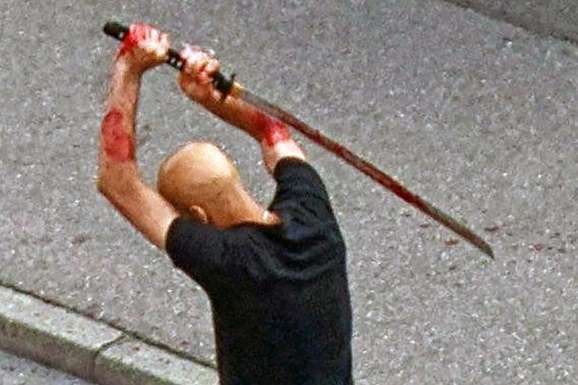 Сирієць у Німеччині мечем зарубав на вулиці чоловіка