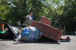 Велика толока у Гідропарку: киян кличуть вже на третю «чисту суботу»