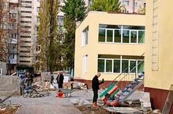 Вкрадено кошти, виділені на ремонт дитячого садка, розташованого на території Печерського району 