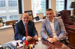 Кличко зустрівся з Джуліані в Нью-Йорку 31 липня